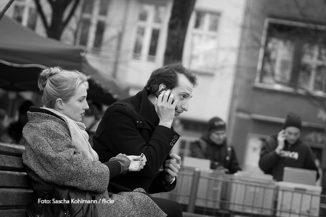 Es ist empfehlenswert ein Telefongespräch vor dem Umzug durchzuführen, um sicher zu stellen, dass die Telefonnummer aktuell ist.