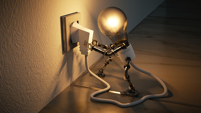 Wenden Sie sich einige Wochen vor dem Umzug an Ihren Stromvermittler und klären Sie, dass alle Stromversorgungen in Ihrem alten Haus am Umzugstag unterbrechen werden. Sie möchten aber bereits in Ihrem neuen Zuhause Strom haben.